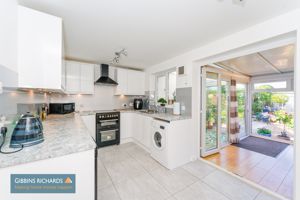 Kitchen- click for photo gallery